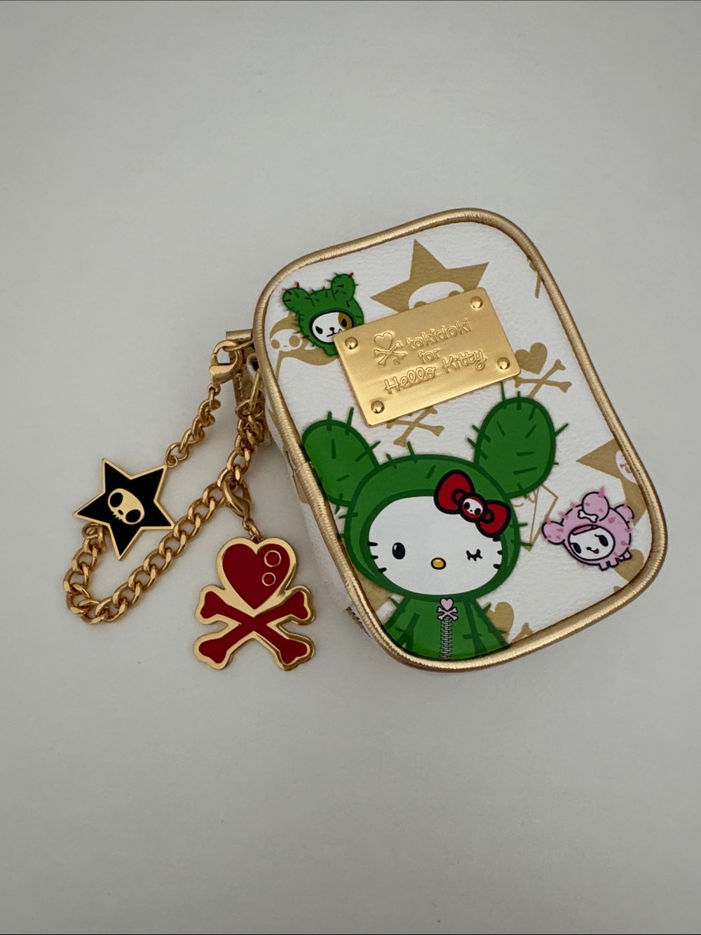 Hello Kitty tokidoki Cactus camera case — White, Green & Gold